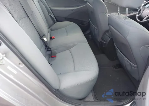 2011 Hyundai Sonata Hybrid from USA, damaged, VIN KMHEC4A49BA002280